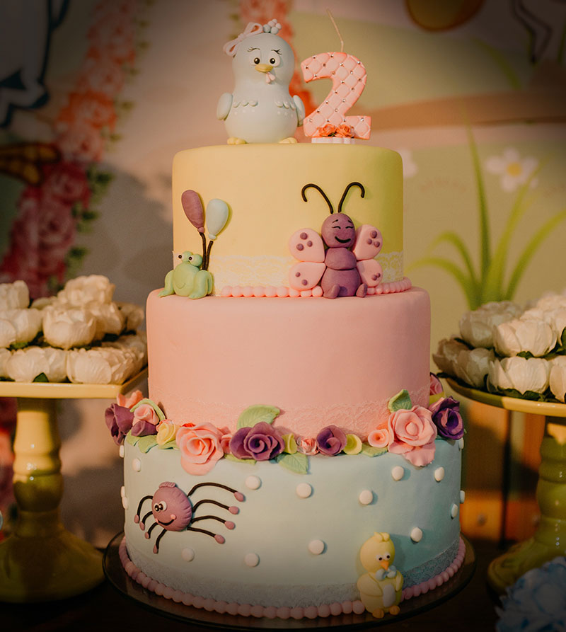 La Patisserie online French bakery and patisserie run by real french chefs selling the most delicious cakes, pastries and confectionery.